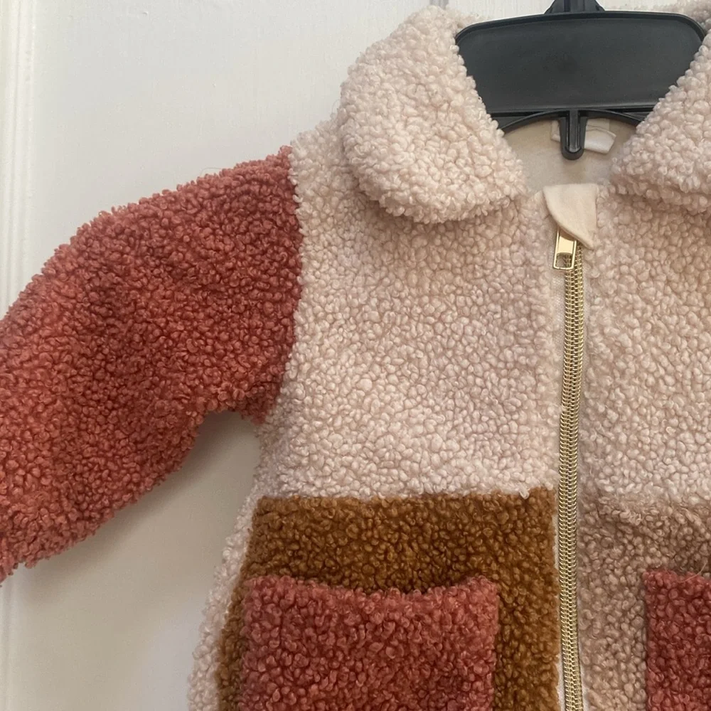 Color Block Pile Jacket - Picture 3 of 5